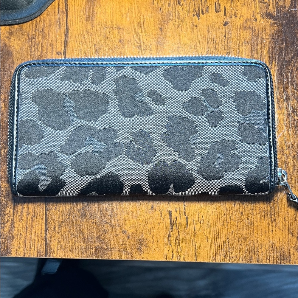 Coach Black and Gray Animal Print Wallet - Picture 2 of 3